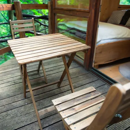 Veza V Korunach Stromov Luksustelt *